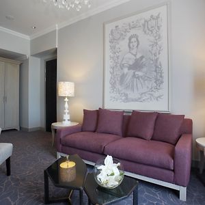 Queen Victoria Hotel by NEWMARK